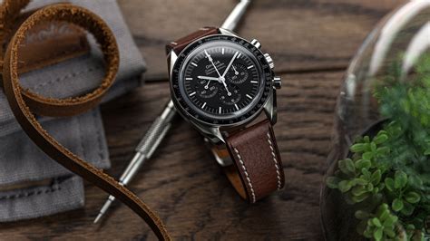 Speedmaster 3861 leather straps .